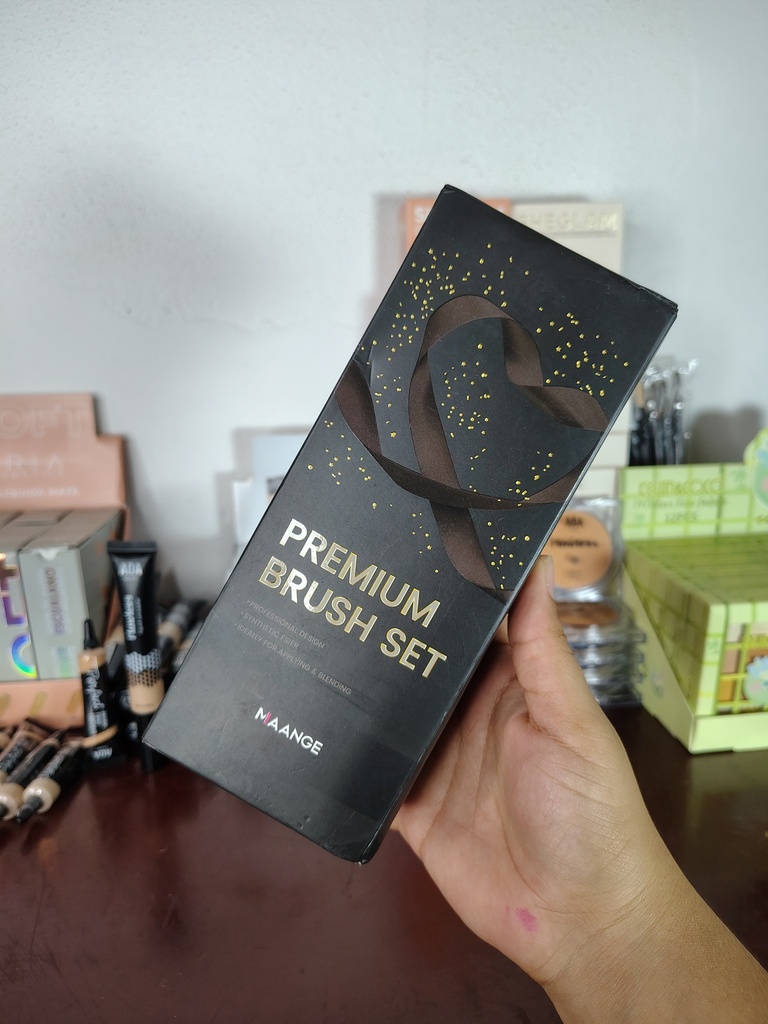 Brochas MAANGE Negras + Almacenamiento (set completo 18 pcs) 